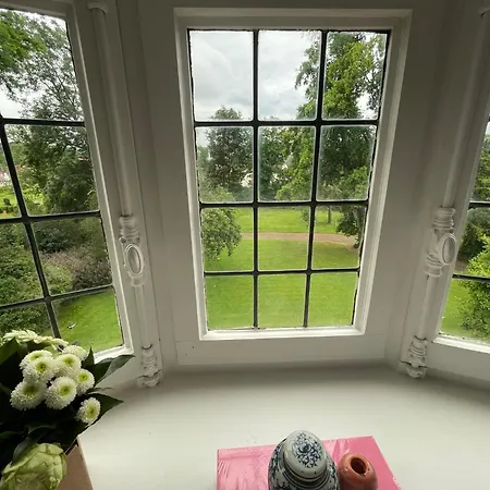 La Mariance Bed & Breakfast *